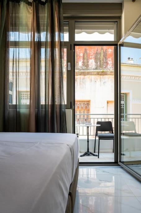 Апартаменты Plaka Nefeli Elegant Urban Retreat In Athens Historic Heart Экстерьер фото